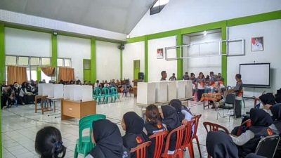 Pengawas Pemilu Kecamatan Kota Arga Makmur Gelar Bimtek Kedua untuk Persiapan Pemilu Serentak 2024