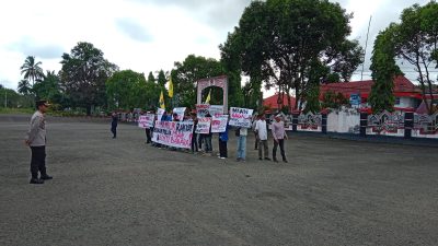Masyarakat Peduli Pembangunan Demo Pemkab BU, Ini Tanggapan Pihak Pemerintah