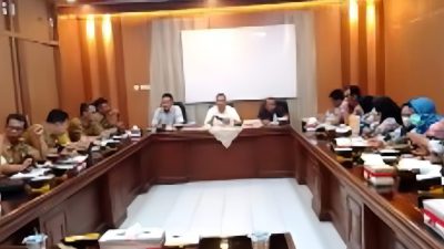 Komisi I DPRD Bengkulu Utara Gelar Rapat Hearing Bersama Puluhan Honorer