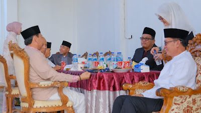 Open House Idul Fitri 1445 H: Moment Bersilaturahmi Bupati Kaur dengan Masyarakat