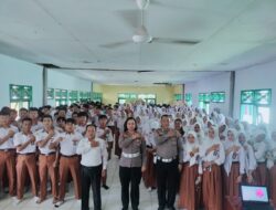 Sosialisasi Kamseltibcarlantas oleh Satlantas Polres Bengkulu Utara di SMAN 01 Bengkulu Utara