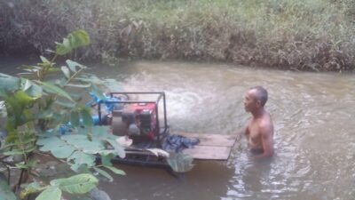 Perumda Unit Ketahun Bersihkan Sumur Intek untuk Pelayanan Optimal