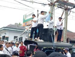 Ribuan Massa Gelar Aksi Damai Tuntut Pencairan Anggaran di Bank Bengkulu Cabang Muara Aman