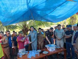 Antisipasi Banjir Susulan, Bupati Kaur Turun ke Lapangan dan Salurkan Bantuan