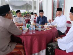Bupati dan Wabup Kaur Gelar Open House Usai Salat Idul Fitri di Masjid Sholihin